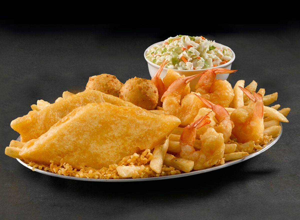 10 Restaurant Chains That Serve the Best Fried Fish