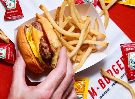 7 Burger Chains that Serve High-Quality Angus Beef