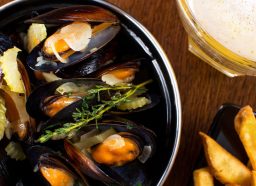 mussels beer irish pub