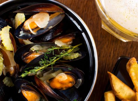 9 Restaurant Chains That Serve the Best Mussels