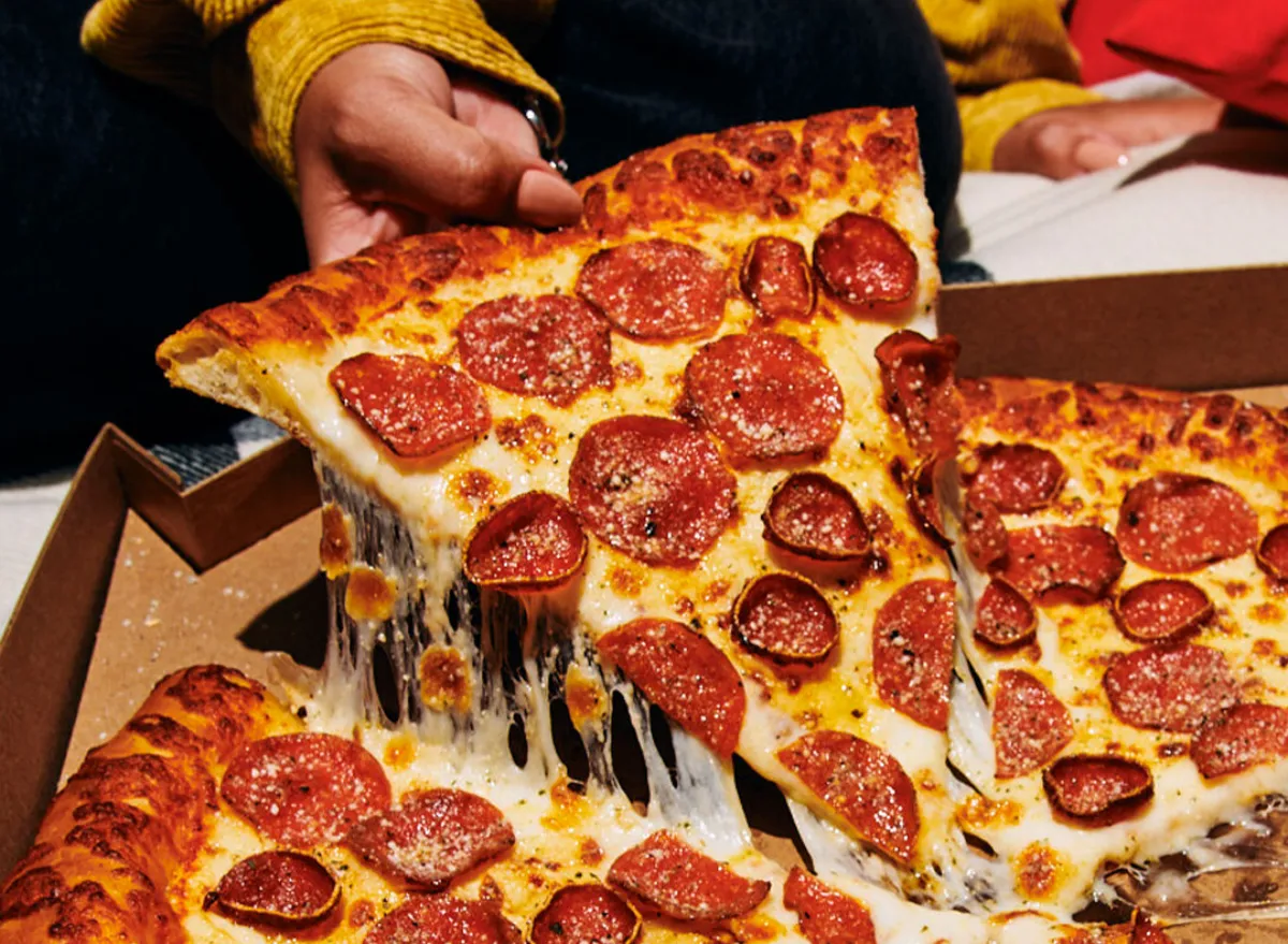 Papa Johns Is Rolling Out New York Style Pizza For The First Time Ever