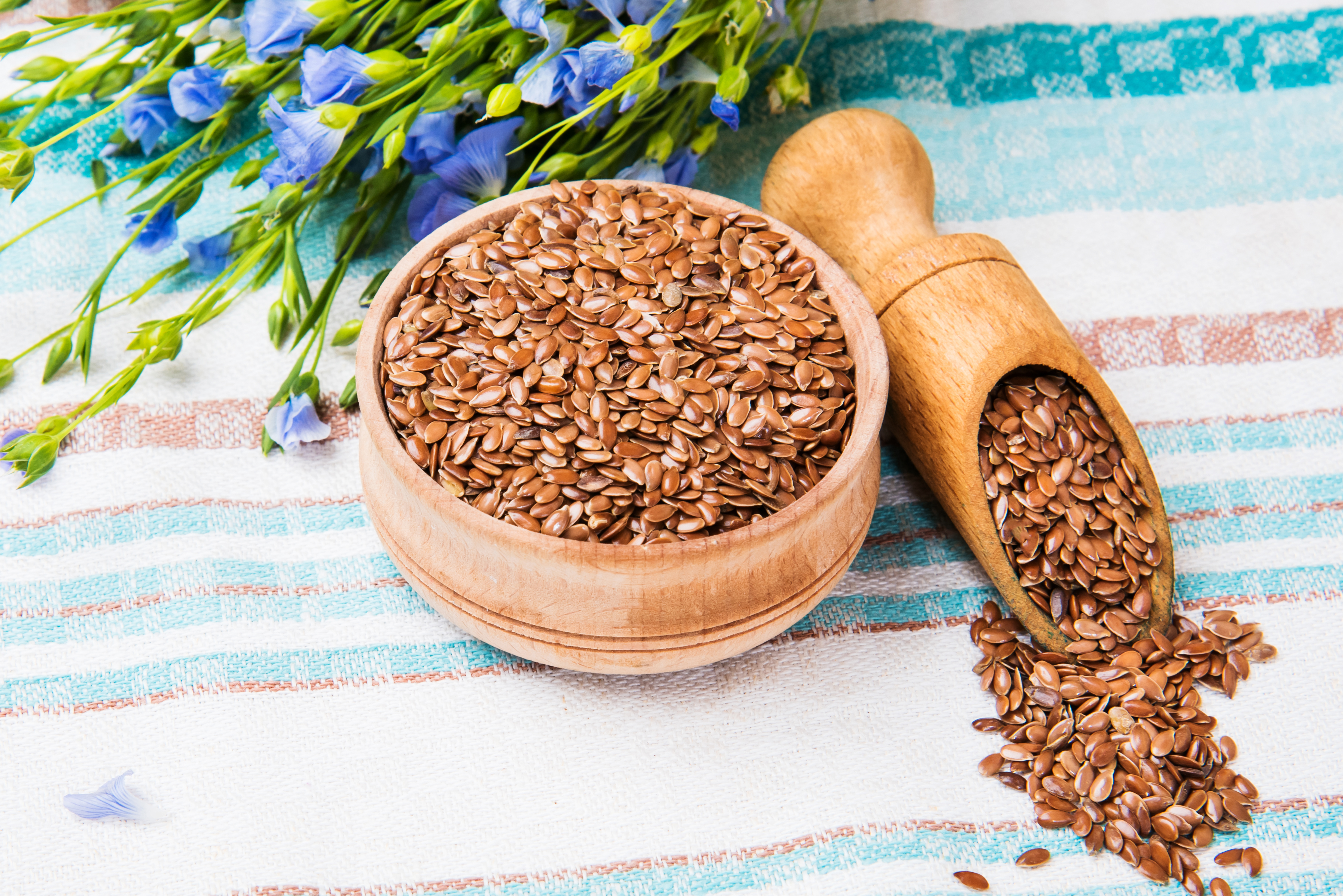 5 Flaxseed Benefits That Prove Why It's Worth Eating Every Day