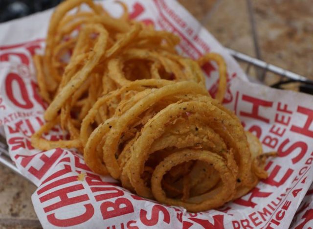 smashburger haystack onions