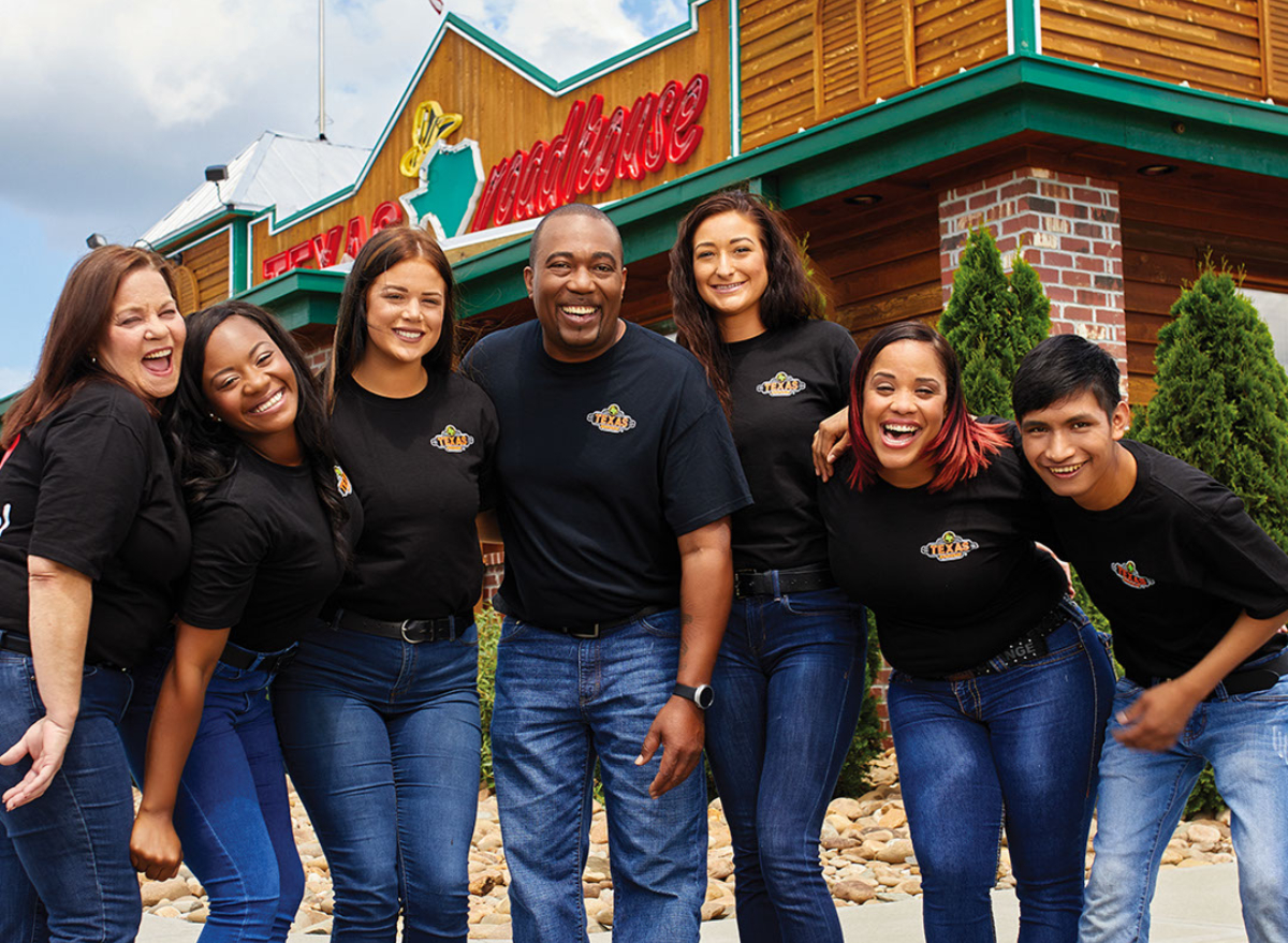7 Ways Texas Roadhouse Became the Biggest Steakhouse Chain