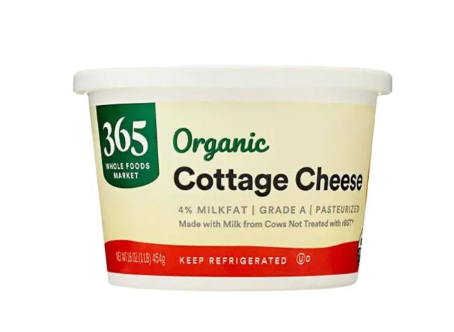 carton of 365 Organic Cottage Cheese