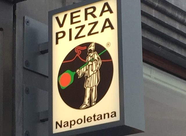 Association Verace Pizza Napoletana sign
