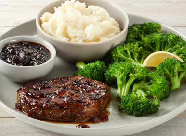 TGI Fridays Sirloin (6oz) (Parmesan Butter) with Mashed Potatoes & Lemon-Butter Broccoli