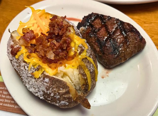 Texas Roadhouse sirloin steak