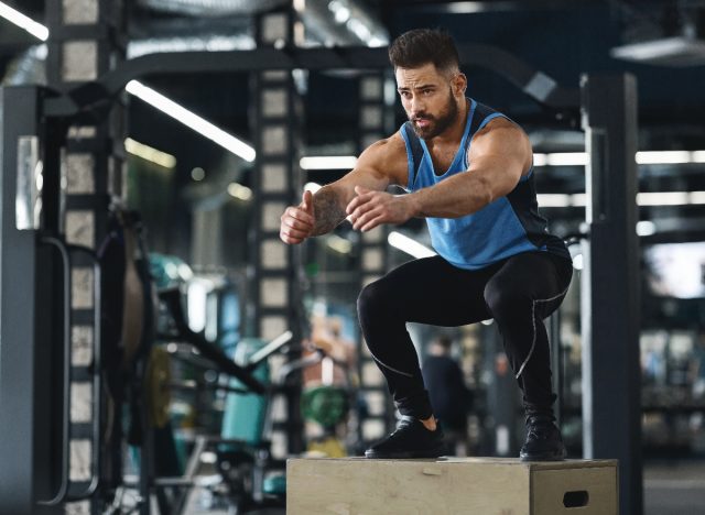 man doing box jumps exercises for burning calories