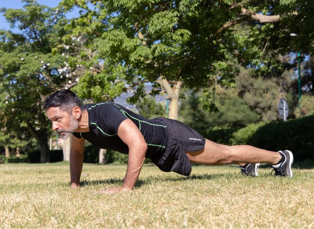 5 Fitness Habits To Build Stamina & Endurance as You Age - mature man doing pushups