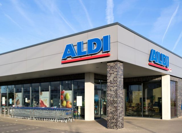 outside nice aldi