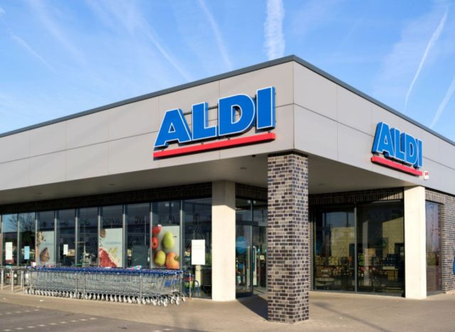 outside nice aldi