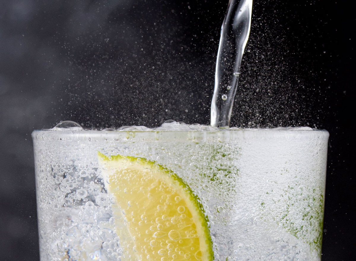 12 Drinks To Help Lose Belly Fat, Says Dietitian