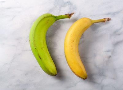 green underripe banana vs ripe yellow banana