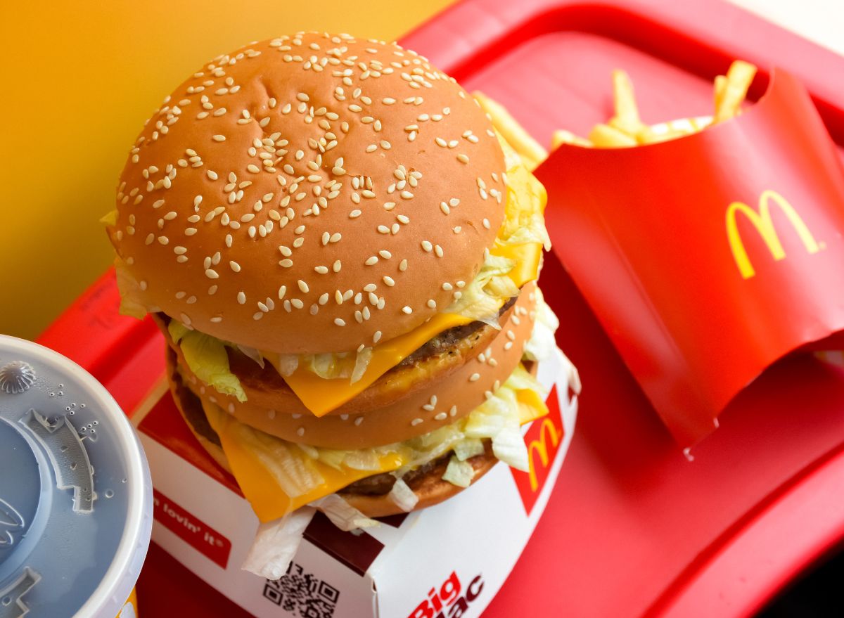 ExMcDonald's Chef Shares a Genius Big Mac Hack