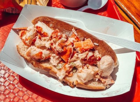 12 Best Lobster Rolls in New England