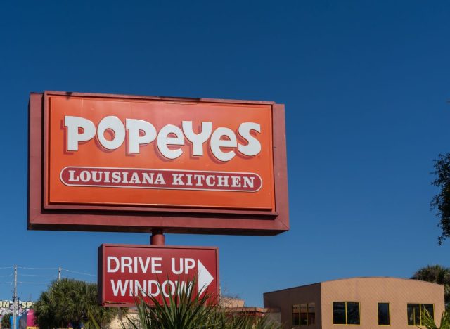 Popeyes drive-thru location