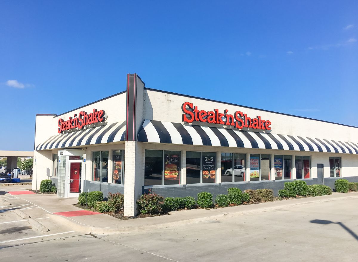 Steak And Shake Closing 2024 Waly Justinn
