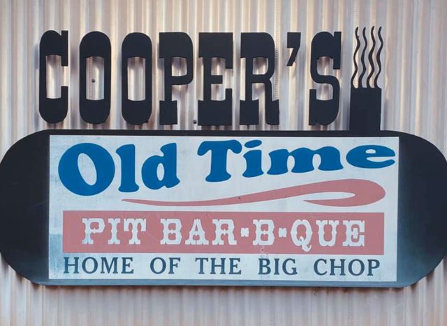 cooper's old time pit bar-b-que sign