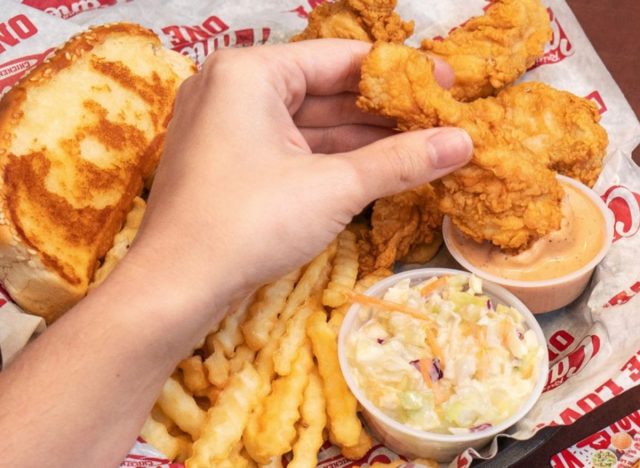 dipping raising canes chicken