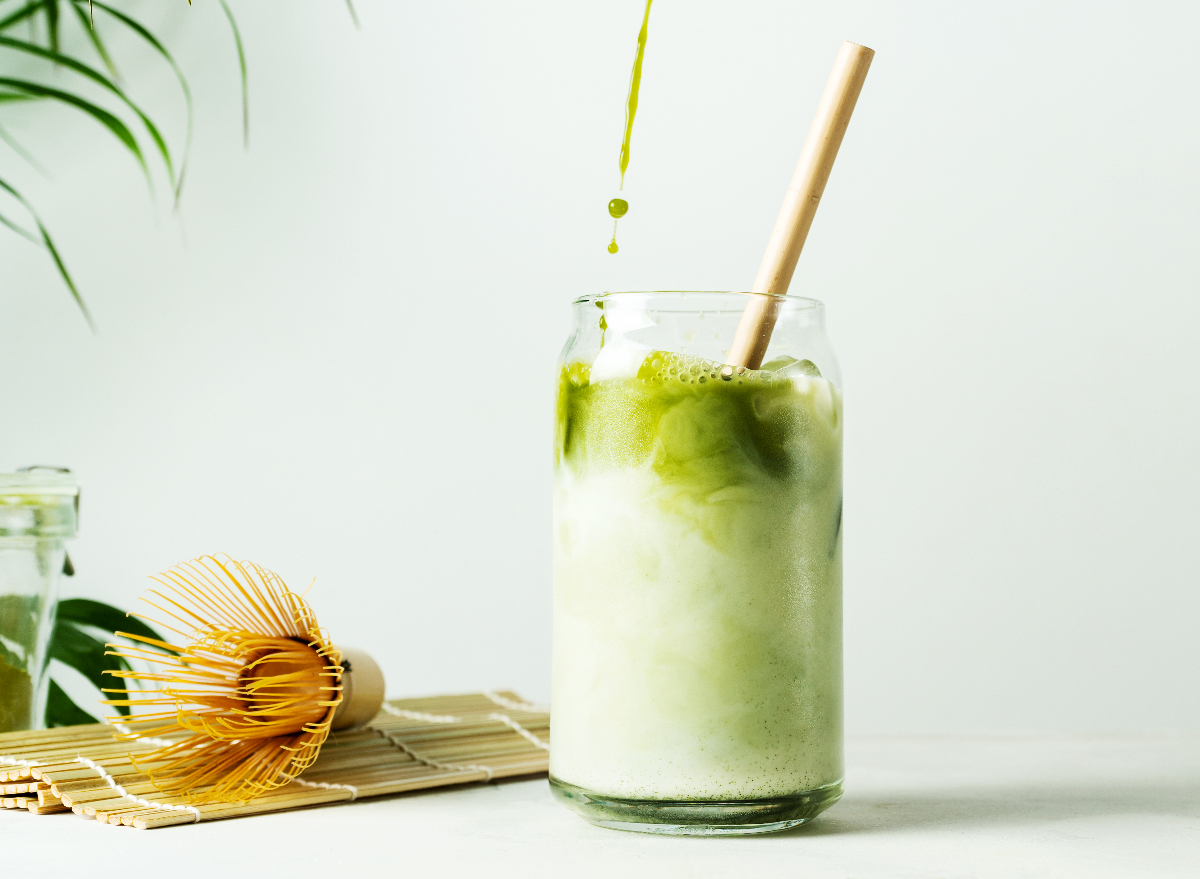 https://www.eatthis.com/wp-content/uploads/sites/4/2023/05/iced-matcha-latte-1.jpg?quality=82&strip=1