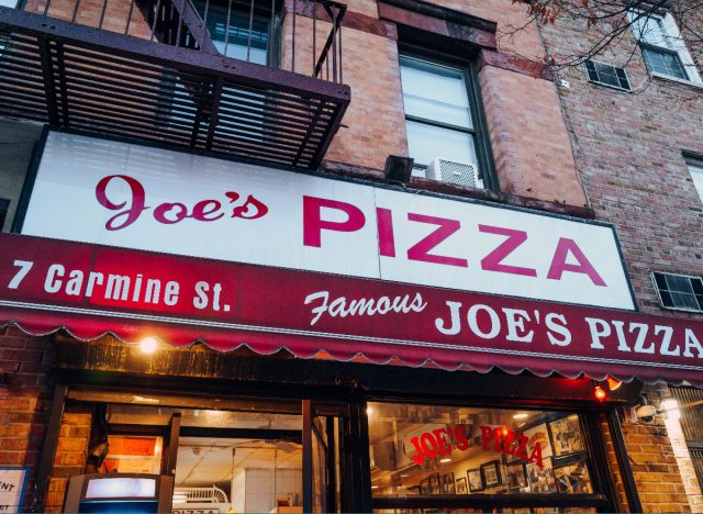 joe's pizza exterior