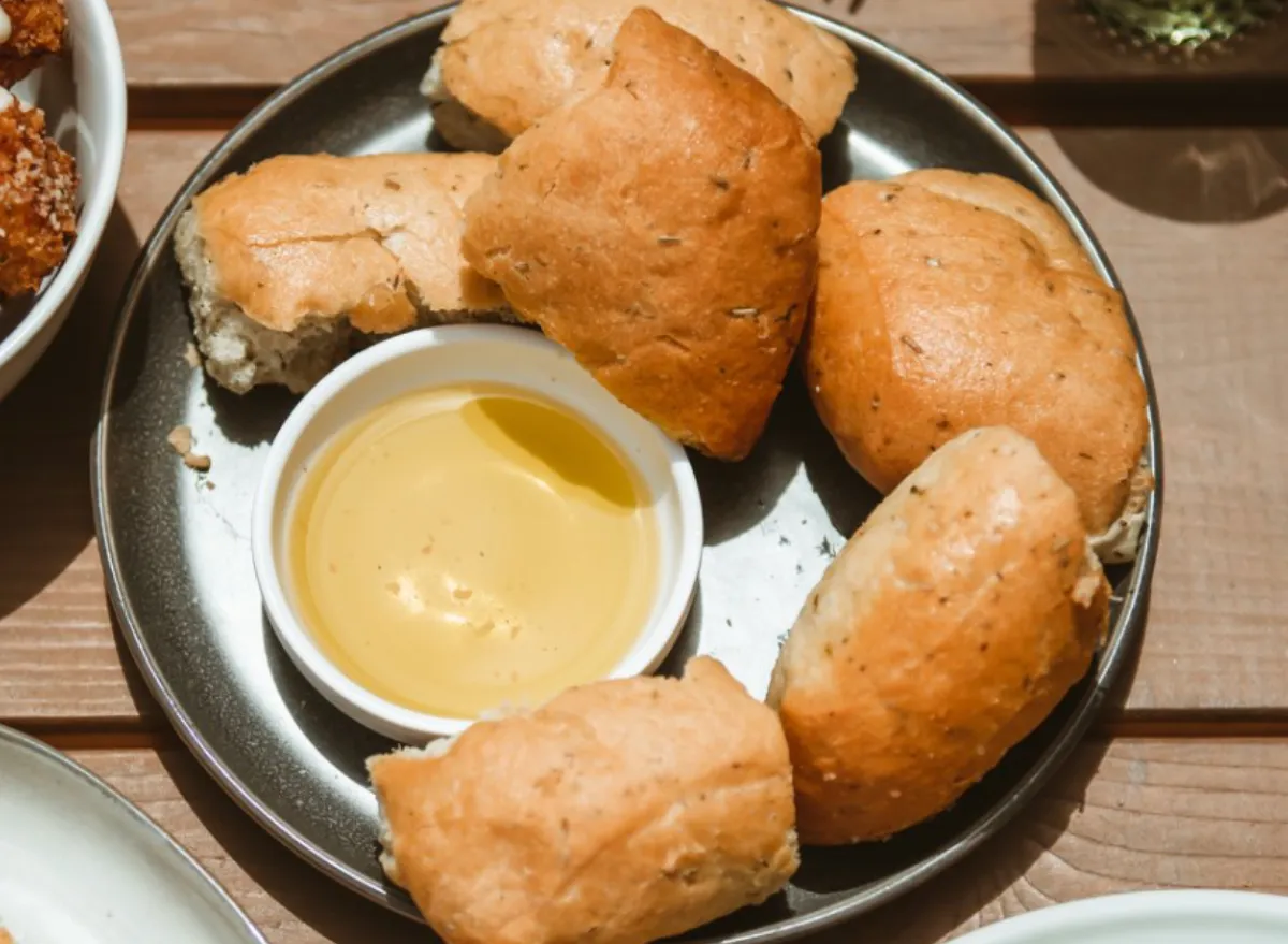 Romano's Macaroni Grill Rosemary Bread