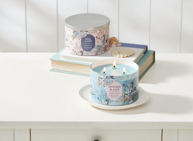 Yankee Candle three-wick candles in collaboration with Vera Bradley
