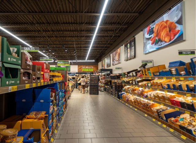 Aldi bread aisle