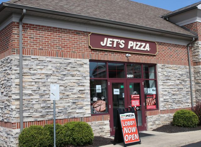 Jet's Pizza