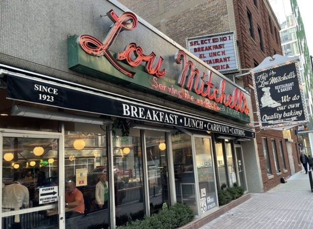Lou Mitchell’s – Chicago, Illinois