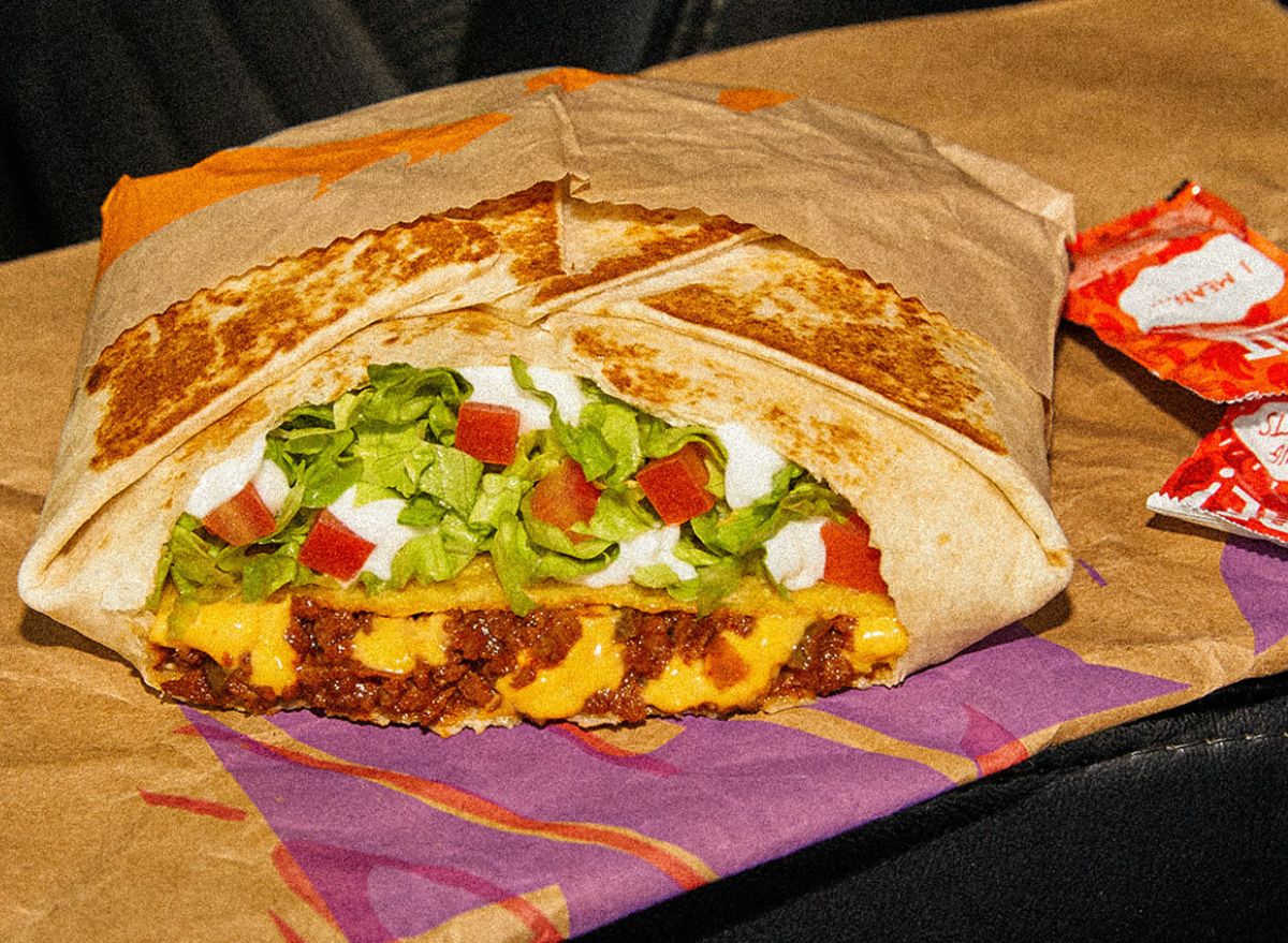 Taco Bell Vegan Crunchwrap
