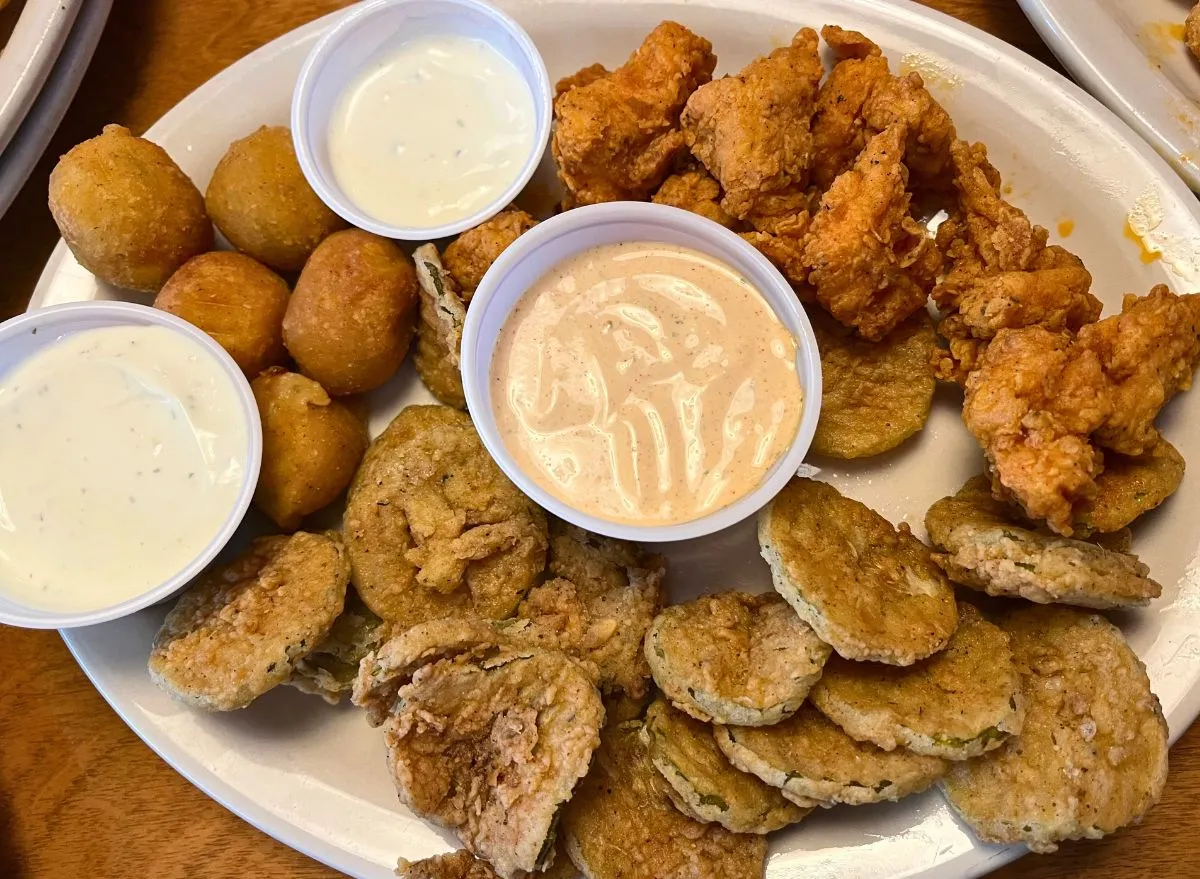 Texas Roadhouse sampler appetizer platter