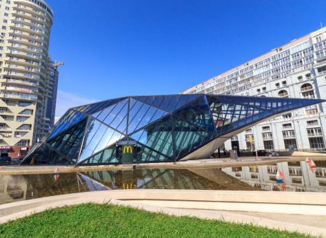 10 Most Beautiful Fast-Food Restaurants 