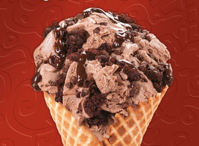 cold stone chocolate cone with toppings