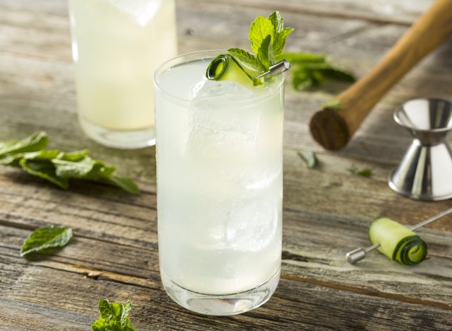cucumber gin spritz with lime and mint