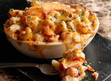 9 Chains With the Best Lobster Mac & Cheese