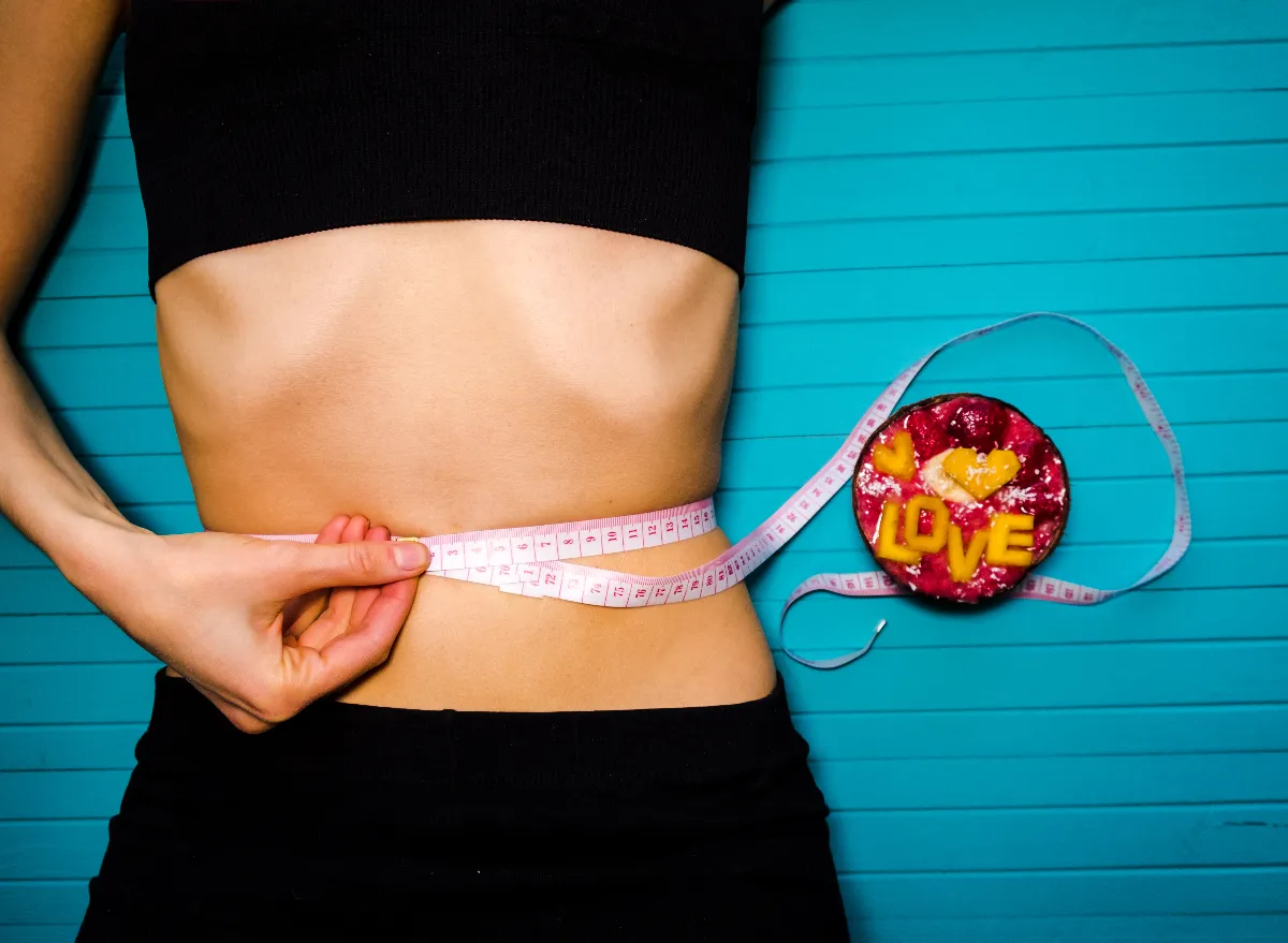 14 Ways To Flatten Your Belly In 14 Days