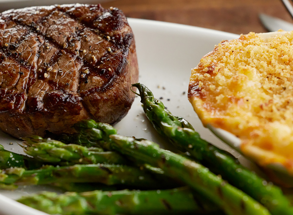 10 Regional Steakhouse Chains You Have To Try Right Now