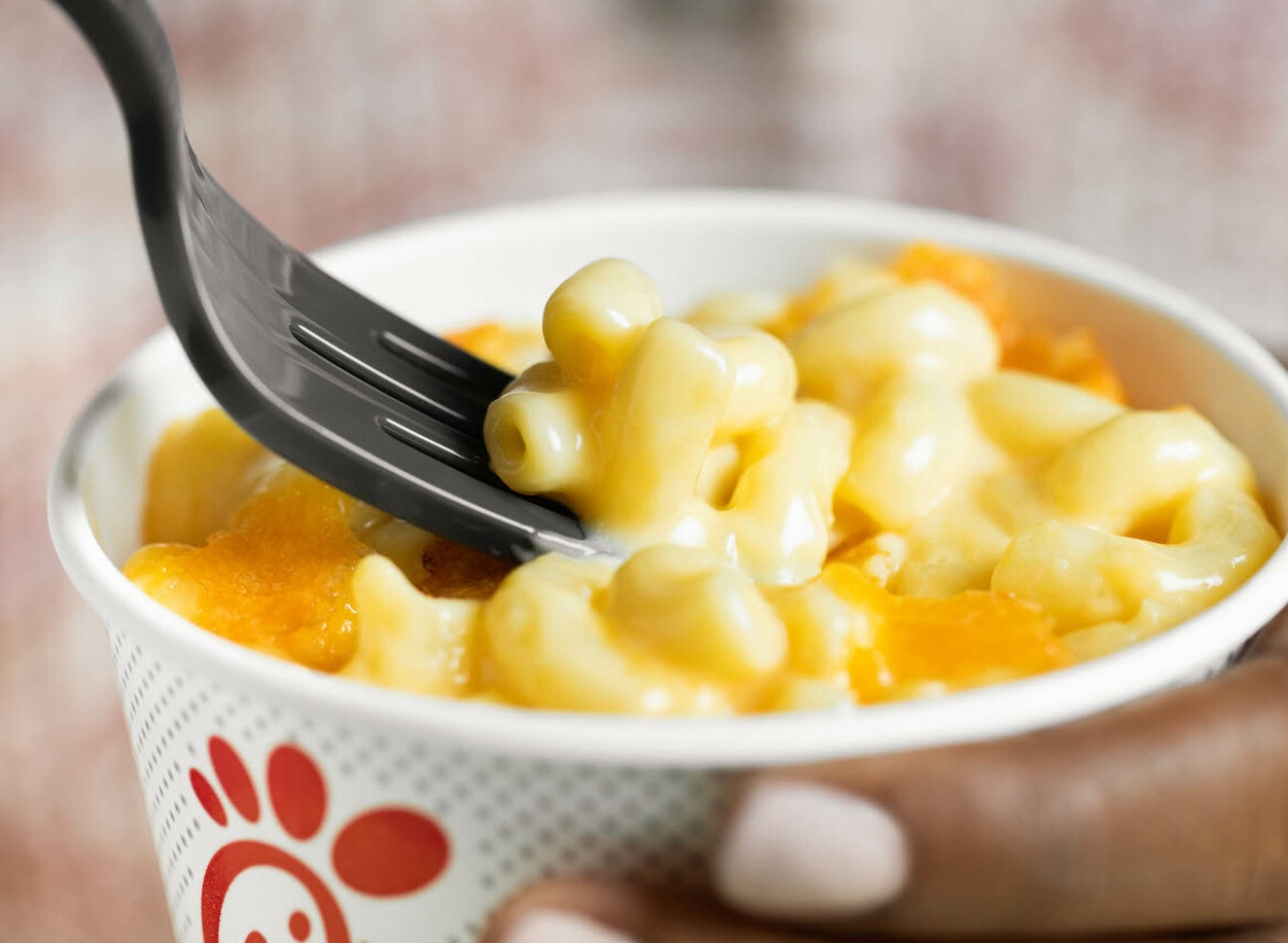 6 Unhealthiest FastFood Mac & Cheese Dishes To Never Order