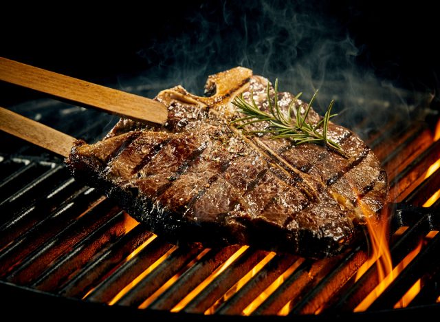 grilling t-bone steak