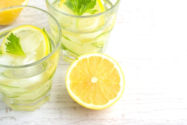 Lemon water with cucumber and ice