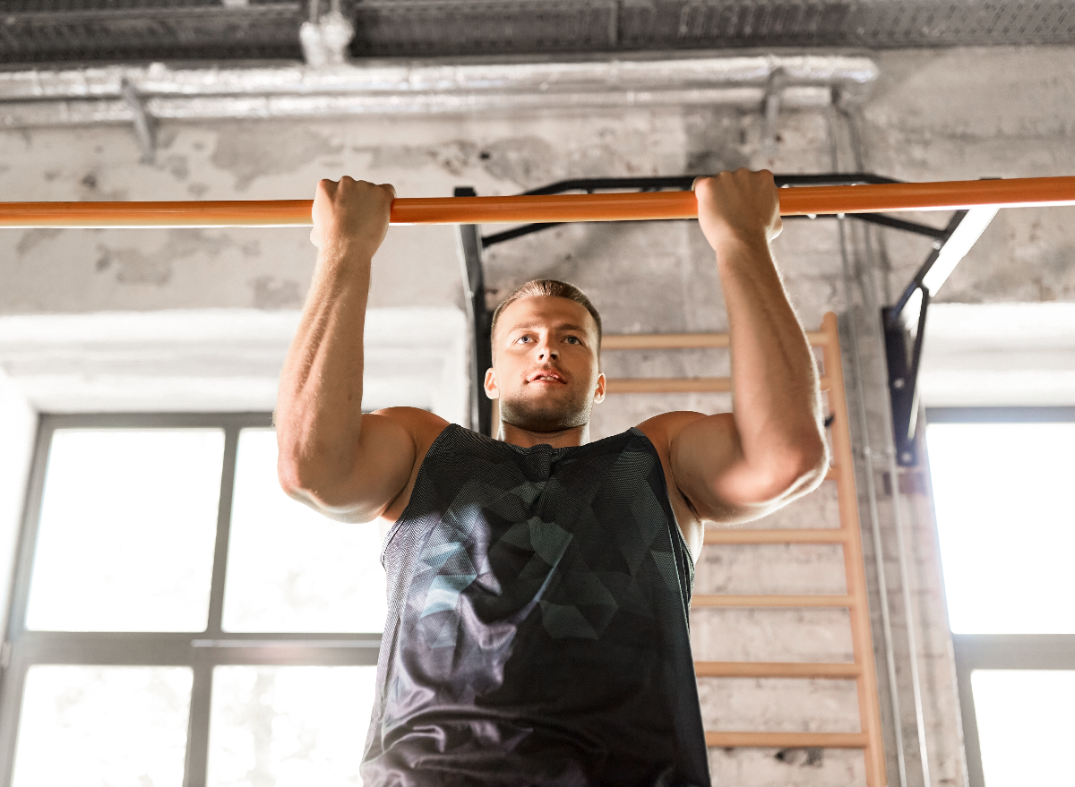 4 Best Bodyweight Exercises for Muscle Growth Ranked by a Top Trainer