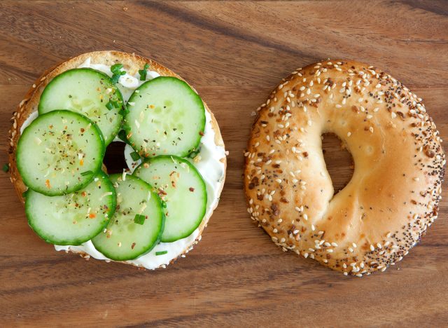 bagel thin with cream cheese
