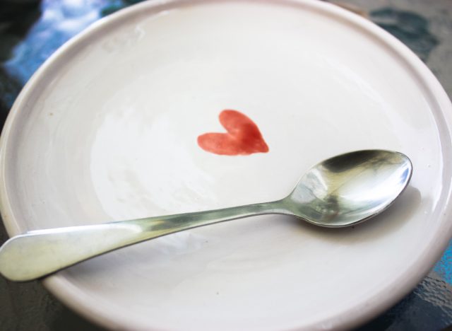 teaspoon on saucer