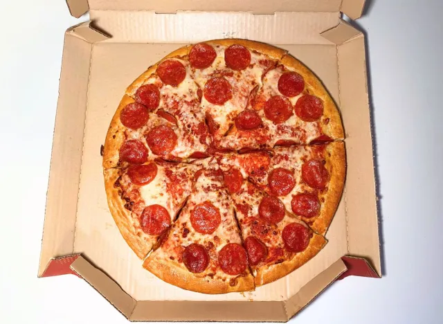 Pizza Hut pepperoni pizza