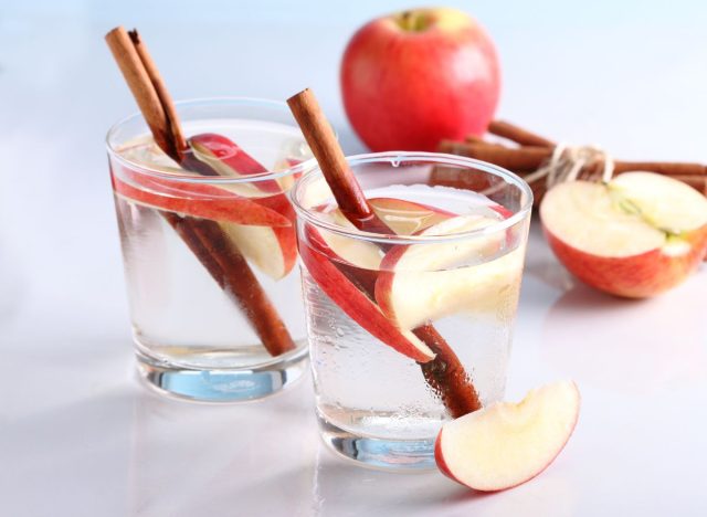 apple cinnamon water