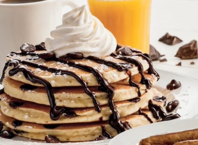 bob evans double chocolate hotcakes