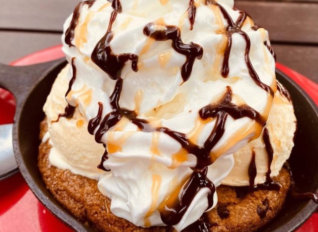 bubba gump shrimp cookie sundae