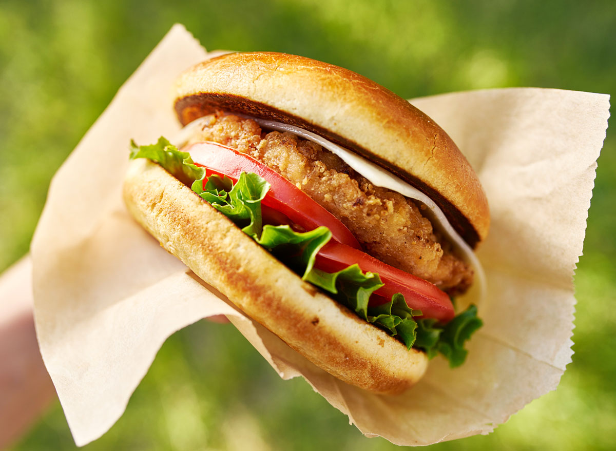 fast food chicken sandwich